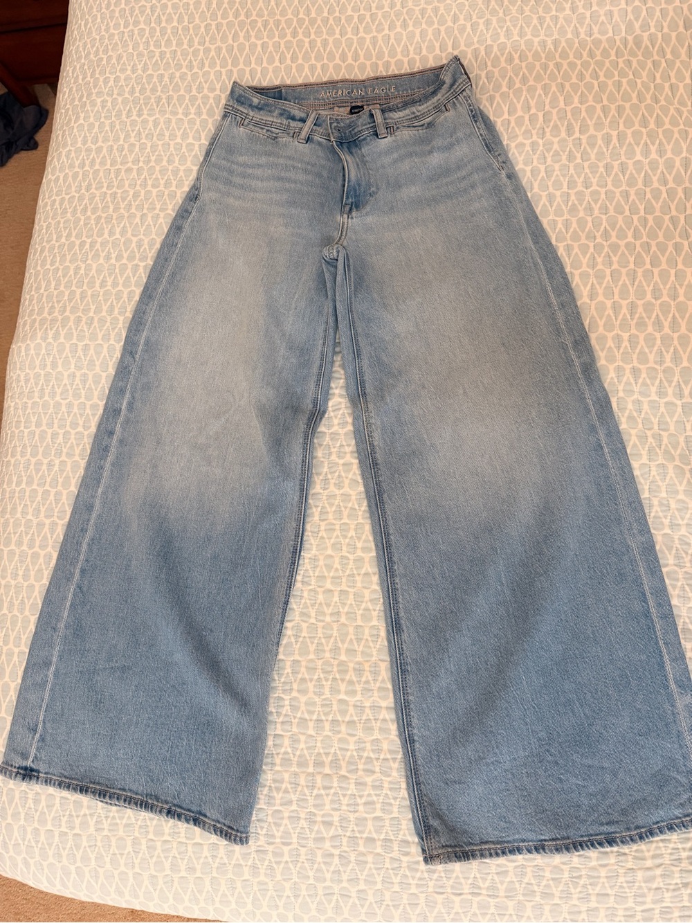 American eagle - Picture 4 of 7